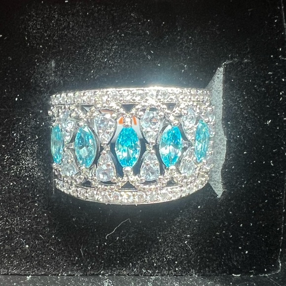 Bomb Party Ring - Picture 1 of 3